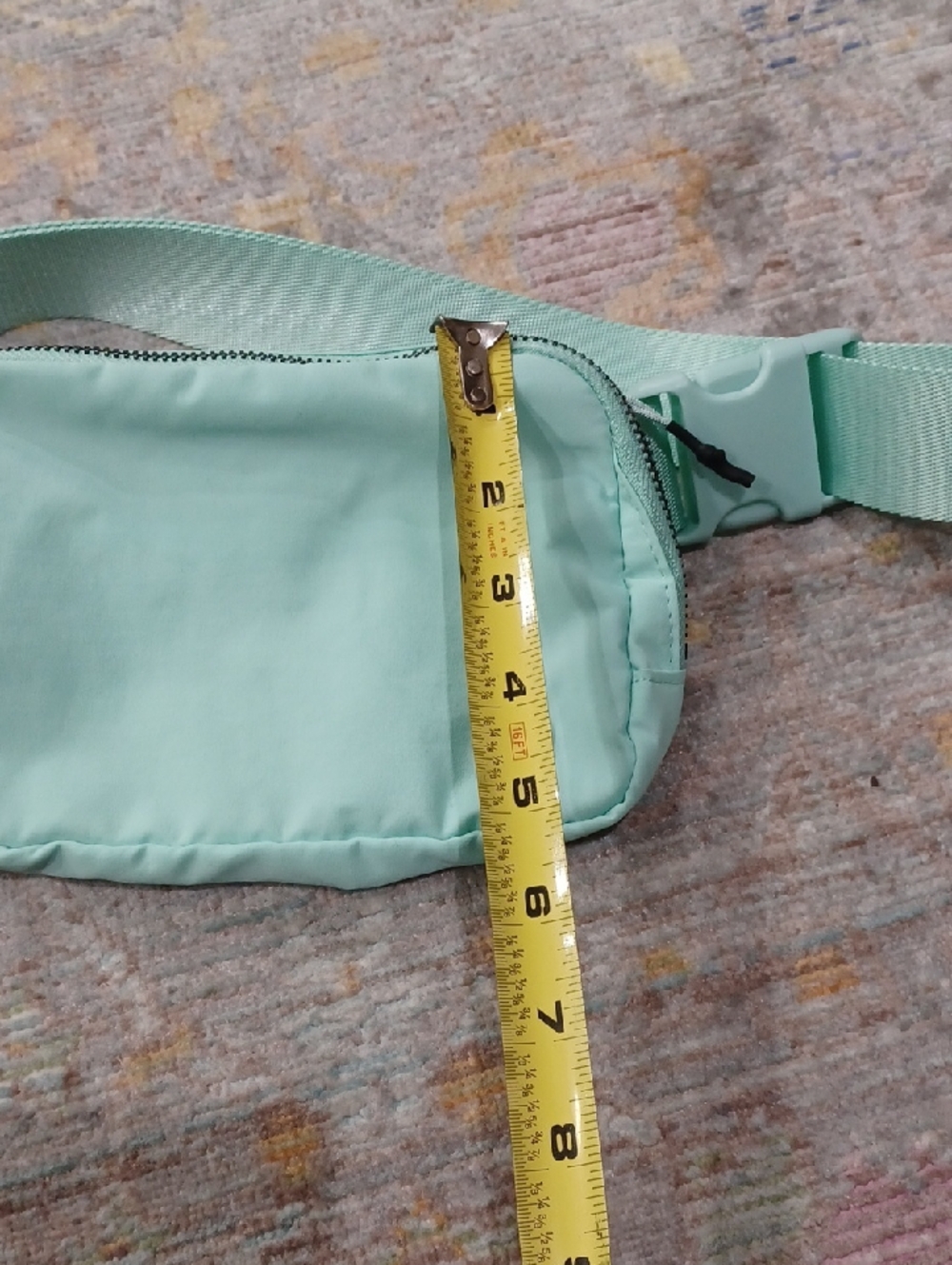 Lululemon Everywhere Belt Bag - Picture 7 of 7